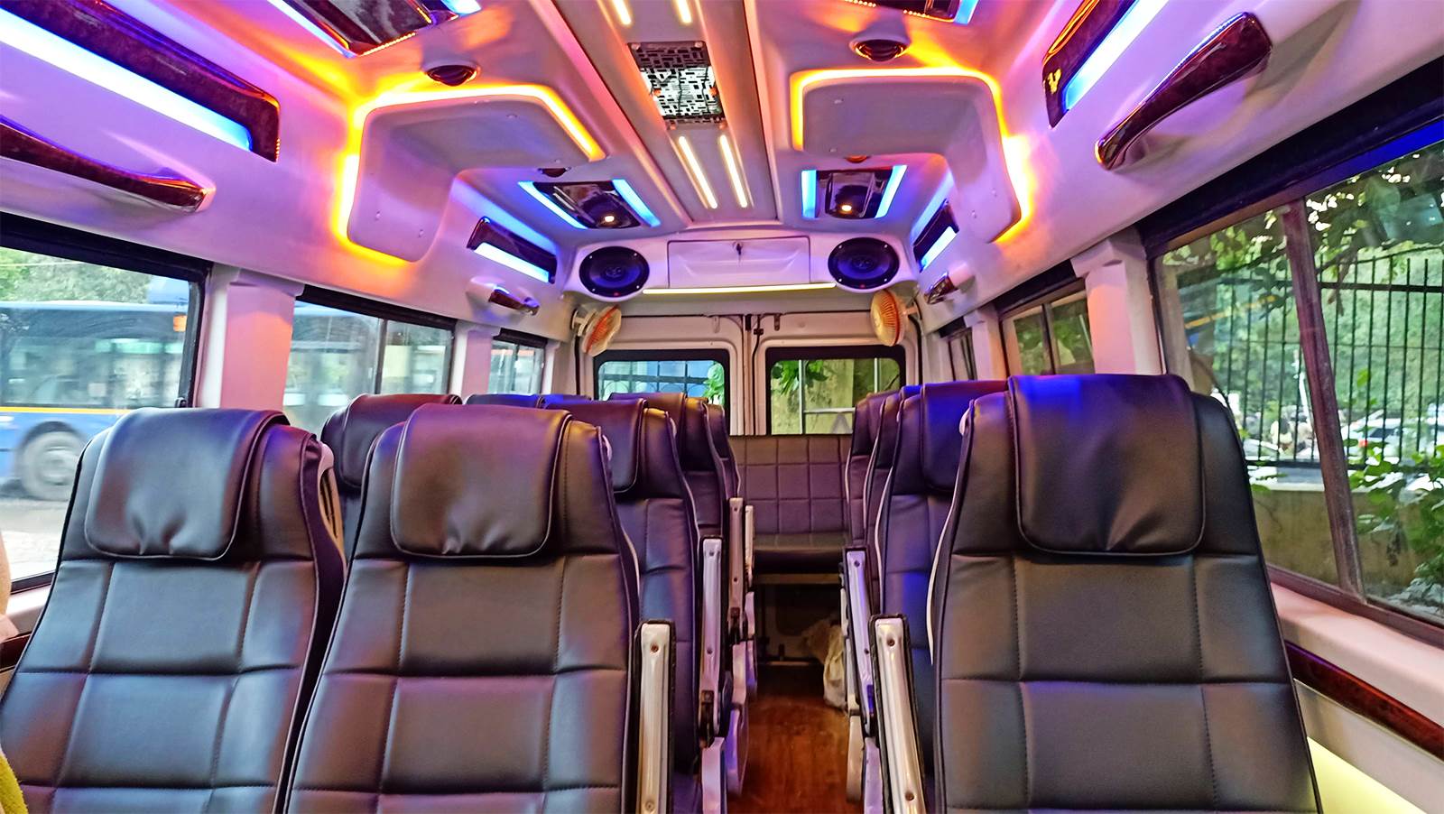 16seater